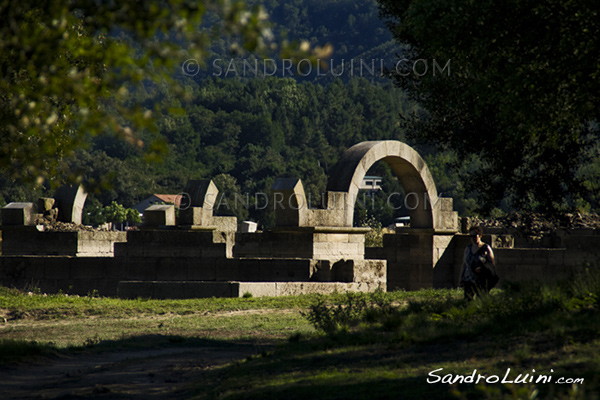 Aqvis qverqvennis, Rovine Romane