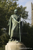<b>GMR1039</b><br>Europe, Portugal, Guimarães, Statue, D. Afonso Henriques
