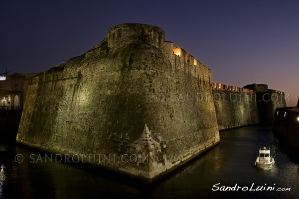 Melilla Ceuta Gibraltar, Pillars of Hercules