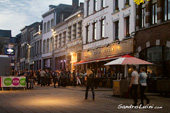 <b>MNS1042</b><br>Europe, Belgium, Wallonia, Mons, European Capital of Culture 2015, Walk, Walking, Young, Boy, Girl, People, Person, Street, Night, Party, Weekend, Students, Marché aux Herbes, Square, Lifestyle, Bar, Disco, Music
