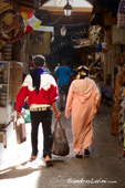 <b>MRC1010</b><br>Africa, Marocco, Arabo, Berber, Medina, Market, Shop, Fez, Fes, Woman, People, Street, Purchase, Walking, Walk, Boy