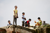 <b>NPL1071</b><br>Nepal; Kathmandu; Bhaktapur; Street; People; Village; Kids; Play; Game; Kite; Village
