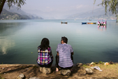 <b>NPL1182</b><br>Nepal; Pokhara; Lake; Phewa; People; Relax; Rest; Couple; Friend; Landscape; Seat; Panorama