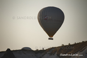 <b>TKY1031</b><br>Turkey, Cappadocia, Anatolia, Göreme, Sunrise, View, Landscape, Shadow, People, Viewpoint, Aerostatic balloon, Balloon, Morning, Lifestyle