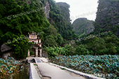 <b>VTN1018</b><br>Vietnam; Ninh Binh; Bich Dong; Pagoda 